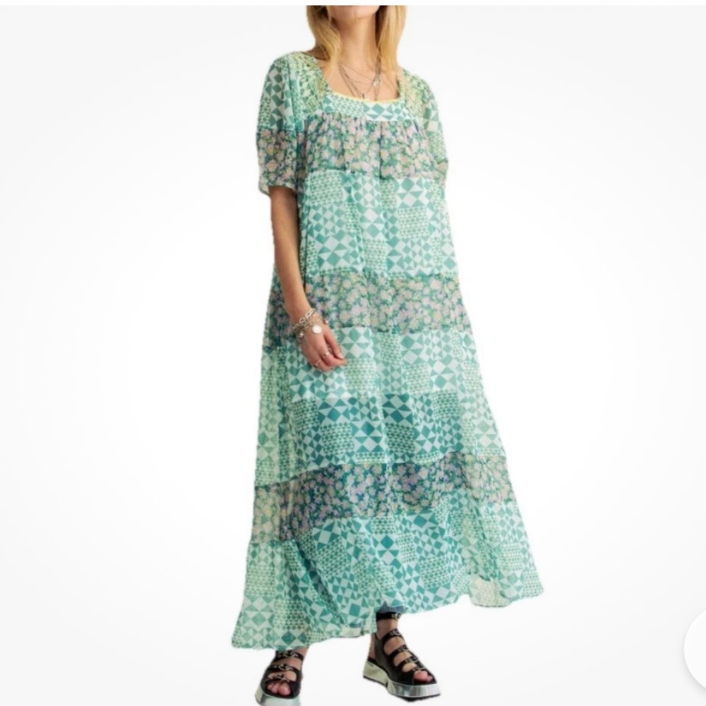 DAVI & DANI |Floral, Geometric, patchwork Square Neckline Midi Dress Green Sz M